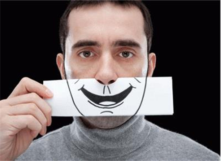 总活在谎言之中的星座