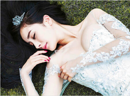 星座女星哪些拥有黄金胸型