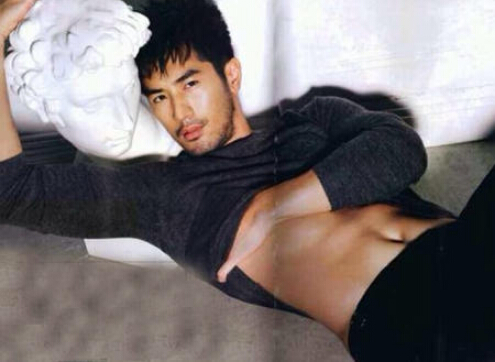 星座女星初夜给了谁 星座女星初夜给了谁