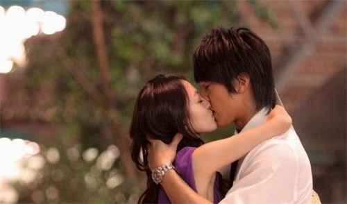 啥星座包养小白脸成瘾 啥星座包养小白脸成瘾