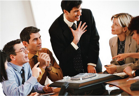 职场马屁精的星座 职场马屁精的星座