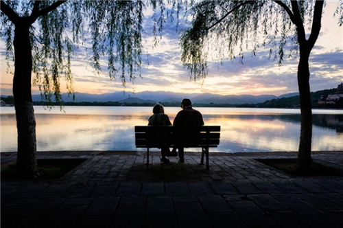 能够陪伴你一生的星座 能够陪伴你一生的星座