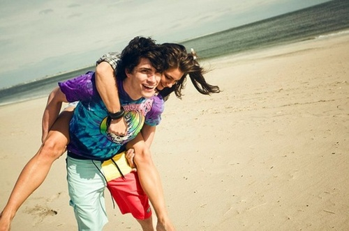 啥星座恋爱不低调 啥星座恋爱不低调