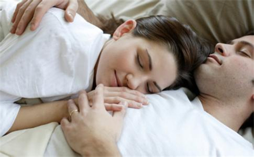 有钱就犯桃花的星座男 有钱就犯桃花的星座男