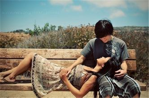 爱情中最窝囊的星座 爱情中最窝囊的星座