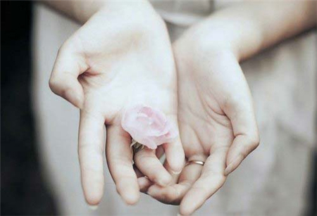 有痛苦不会说的星座女