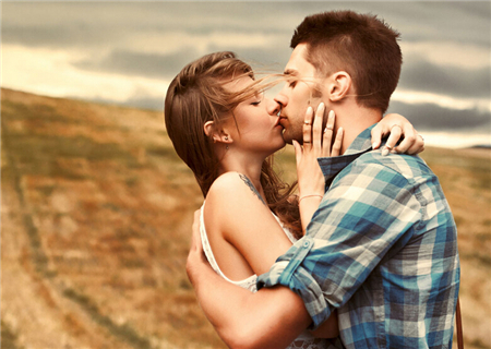 爱上水瓶座的15个理由 爱上水瓶座的15个理由