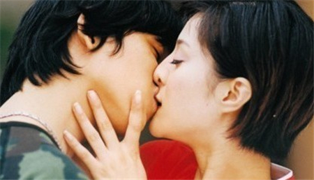 初恋仍埋藏心底的星座 初恋仍埋藏心底的星座